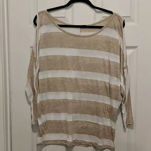 Cha Cha Vente  tan white cold shoulder top Sz XL